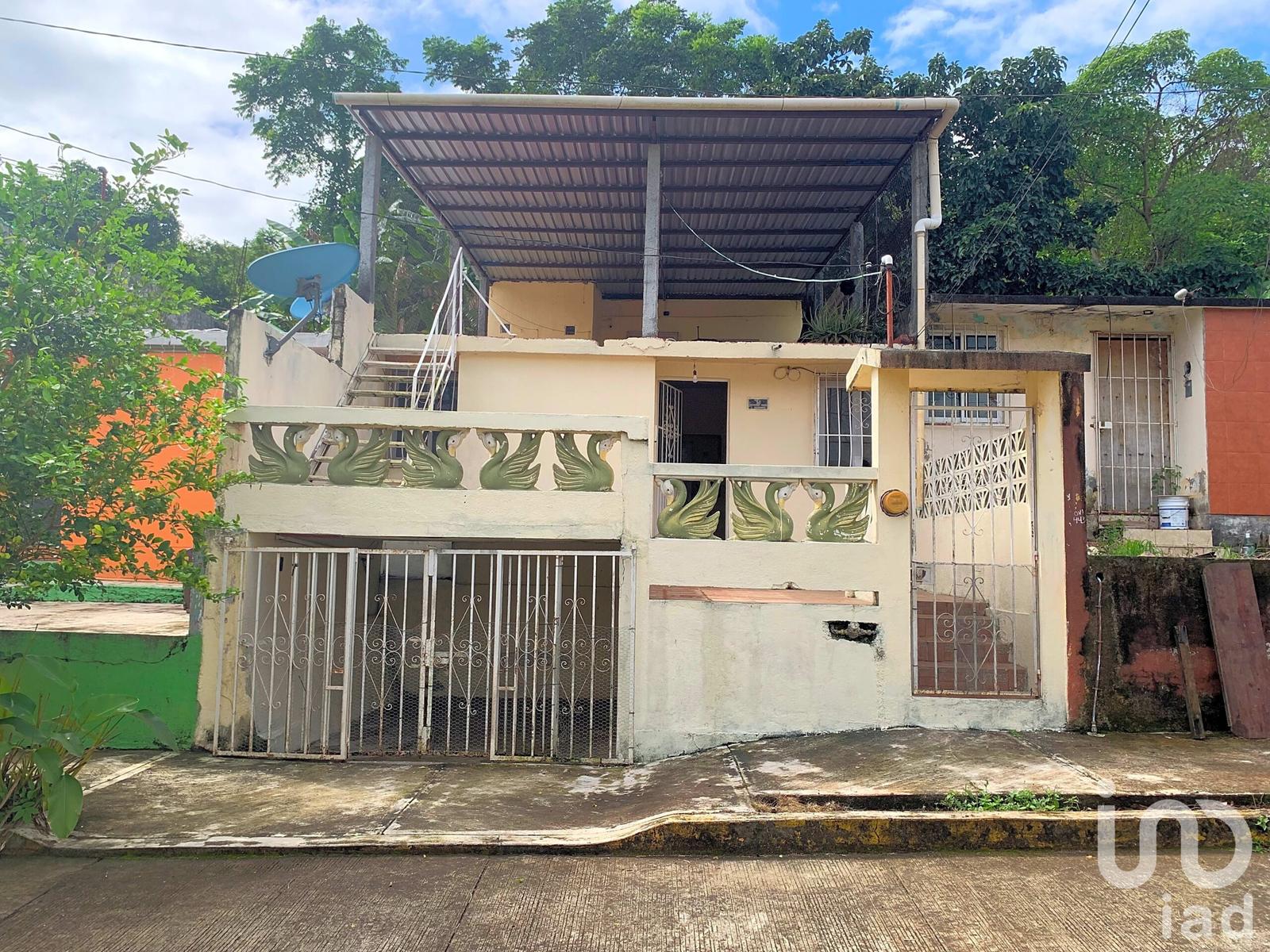 Casa en venta, Calle Herradura #6-B, Unidad Habitacional El Rodeo, Mpio. San Andres Tuxtla, Ver. Casa en venta, Calle Herradura #6-B, Unidad Habitacional El Rodeo, Mpio. San Andres Tuxtla, Ver.