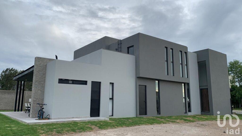 CASA EN VENTA EN HACIENDAS SAN ACASIO. ZAPOPAN, JAL