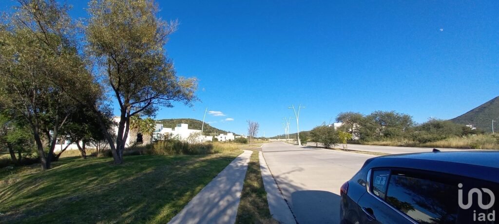 Terreno en venta en Querétaro El Encino cerca de Centro Sur