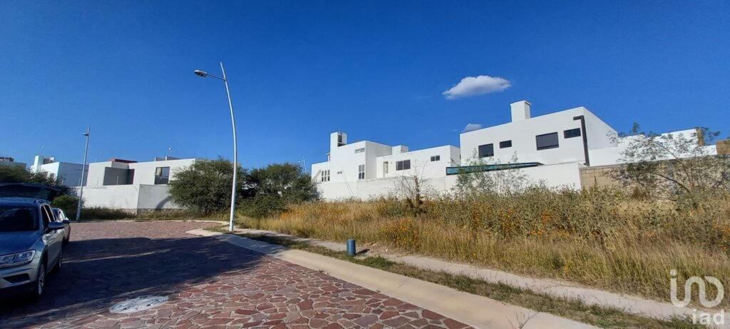 Terreno en venta en Querétaro El Encino cerca de Centro Sur