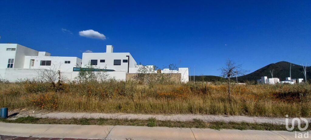 Terreno en venta en Querétaro El Encino cerca de Centro Sur