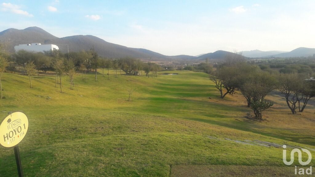 Terreno en venta en Querétaro El Encino cerca de Centro Sur