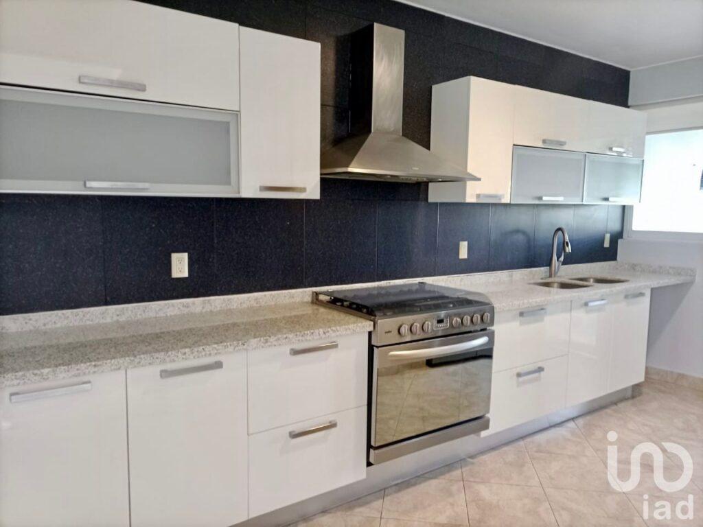 Departamento en venta en Altus piso 4