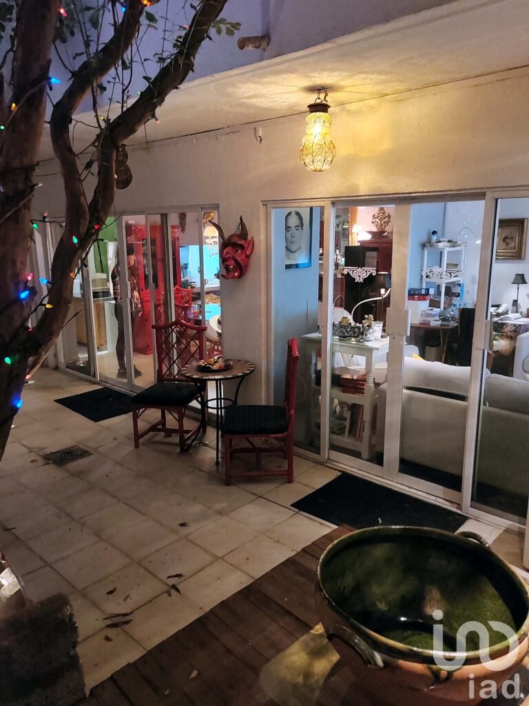 Casa Sola Clavel, Colonia Satélite, Cuernavaca, Morelos