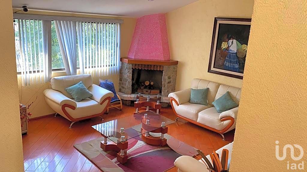 CASA BIEN UBICADA EN NAUCALPAN