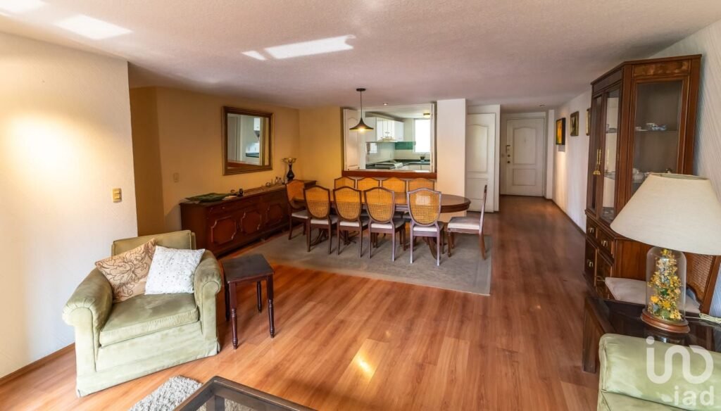 DEPARTAMENTO DE LUJO EN PASEO DE LAS LOMAS