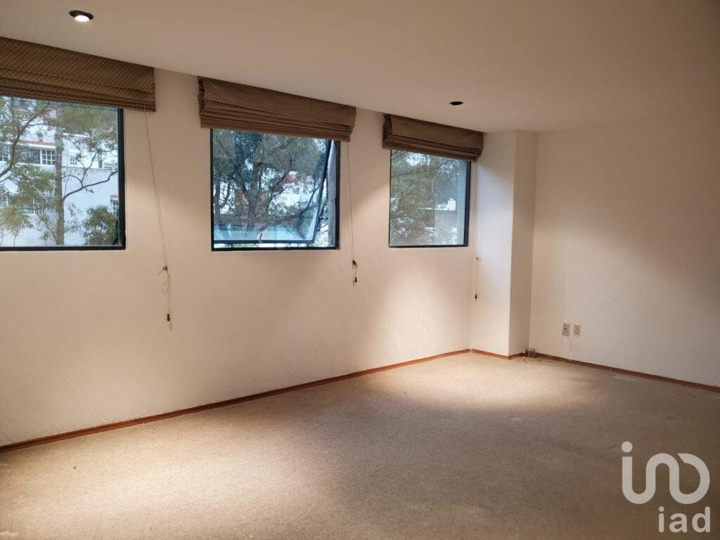 DEPARTAMENTO DE LUJO EN PASEO DE LAS LOMAS