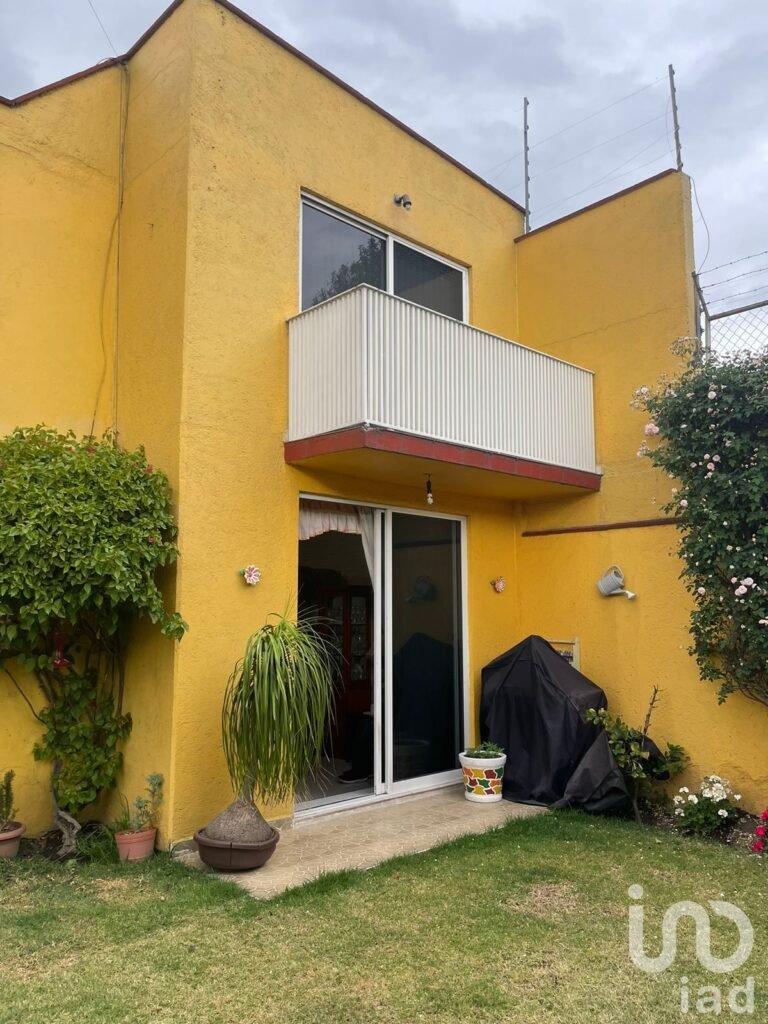 Casa en Venta en Viveros del Valle - Tlalnepantla