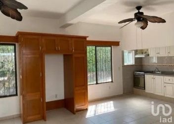 Venta para remodelar en Lomas de Cocoyoc, M