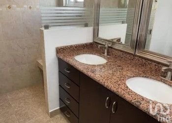 Venta para remodelar en Lomas de Cocoyoc, M