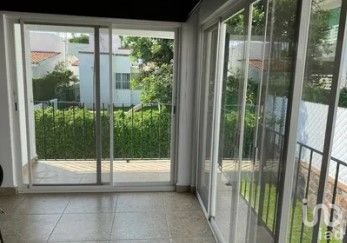 Venta para remodelar en Lomas de Cocoyoc, M