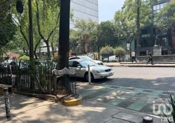 Renta oficina en calle Alvaro Obregon, Roma Norte, cdmex