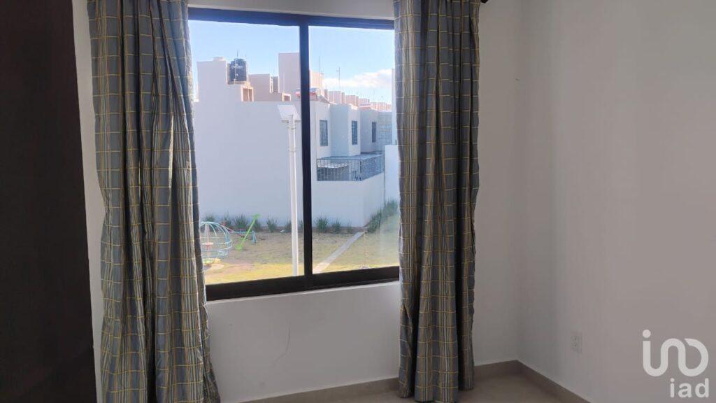 CASA EN FRACCIONAMIENTO DORADO RESIDENCIAL