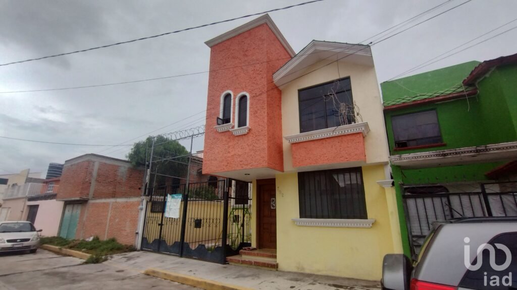 CASA EN VENTA EN CAMPESTRE VILLAS DEL ALAMO,PACHUCA,HGO.
