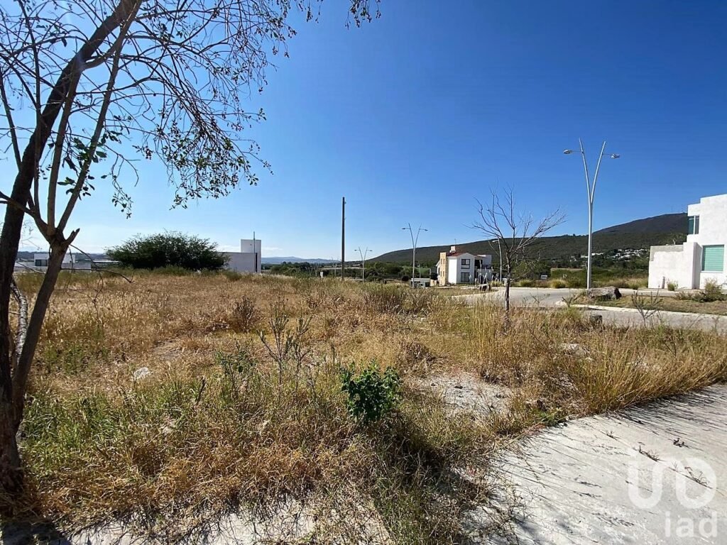 TERRENO EN VENTA FRACCIONAMIENTO EL ENCINO