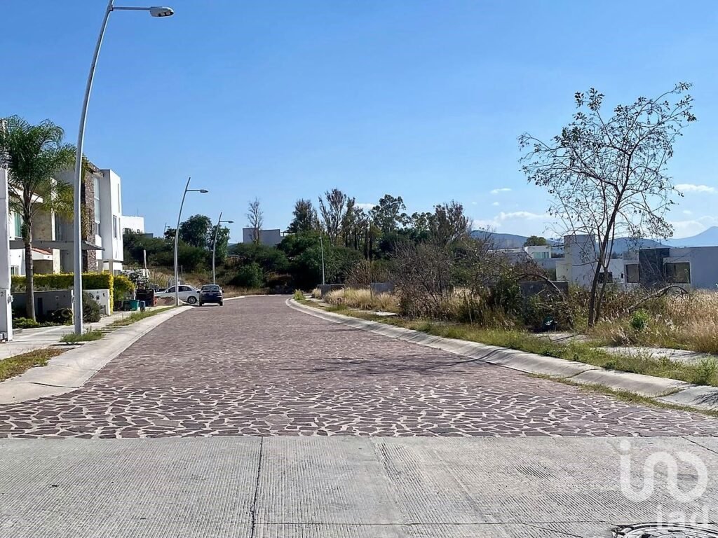 TERRENO EN VENTA FRACCIONAMIENTO EL ENCINO