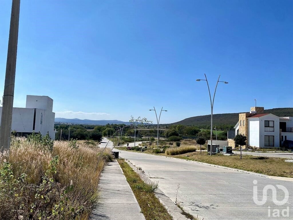 TERRENO EN VENTA FRACCIONAMIENTO EL ENCINO