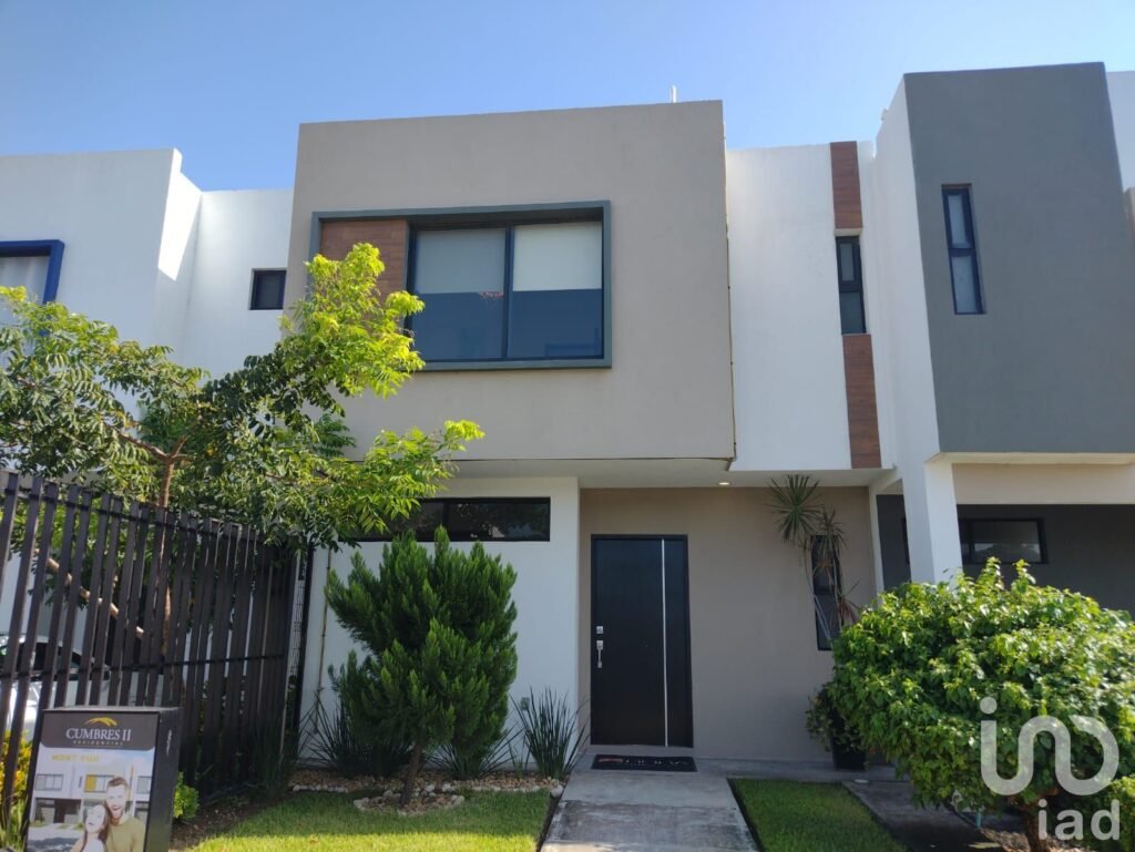 CASA EN VENTA RESIDENCIAL CUMBRES BOCA DEL RIO MOD FUJI