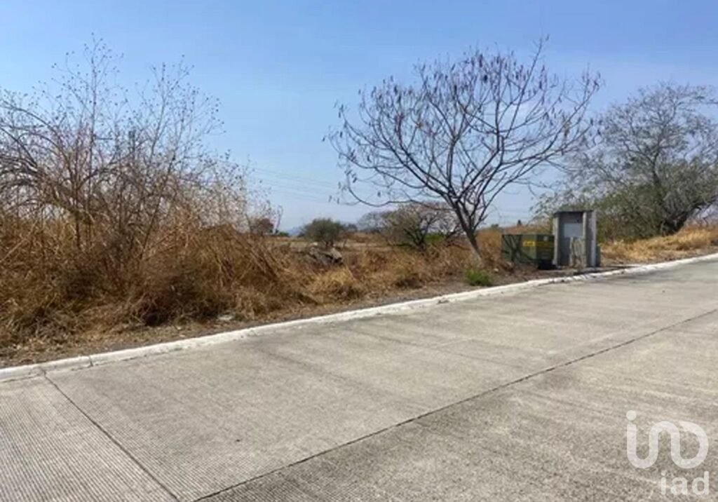 Terreno en Venta en Club de Golf Santa Fe, ¡OPORTUNIDAD! Baja de precio en Xochitepec, Morelos
