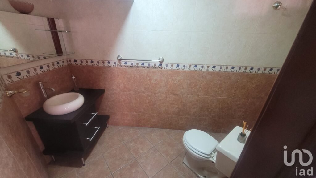 Se renta casa amueblada o sin amueblar en Privada Valle de San Javier, Pachuca, Hidalgo.