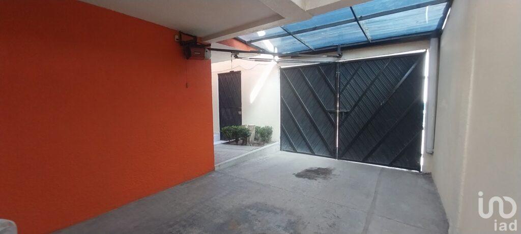 Se vende casa en Privada Samuel Arias y Soria, Valle de San Javier, Pachuca, Hidalgo