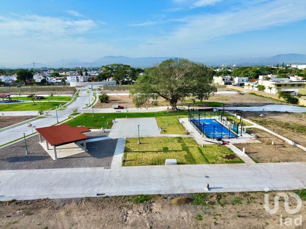 TERRENO EN VENTA EN ZONA RESIDENCIAL DE LUJO EN COLIMA, MEXICO