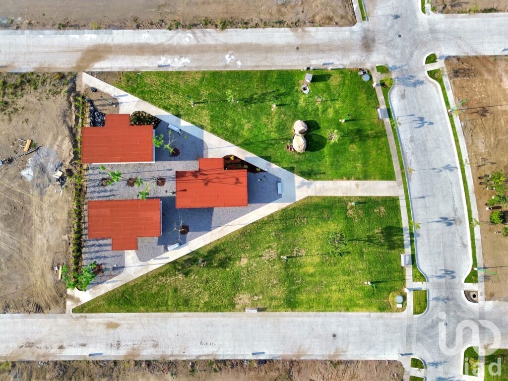 TERRENO EN VENTA EN ZONA RESIDENCIAL DE LUJO EN COLIMA, MEXICO