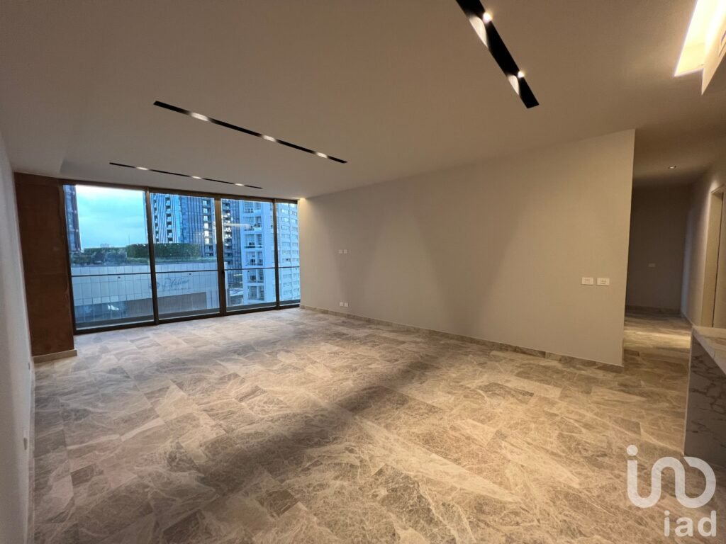 Departamento de lujo en Legacy Tower