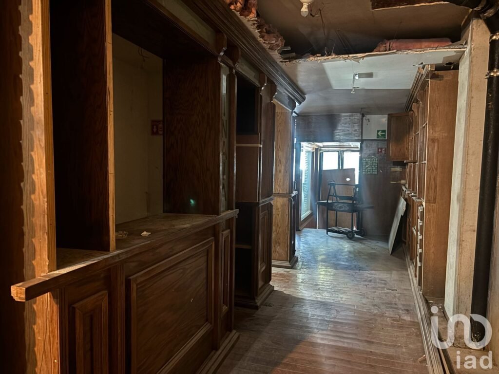 Se renta local comercial con uso de suelo amplio en Campos Eliseos