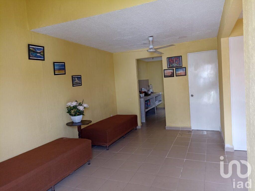 CASA CON ALBERCA EN VENTA FRACCIONAMIENTO LA MORENA, YAUTEPEC MORELOS