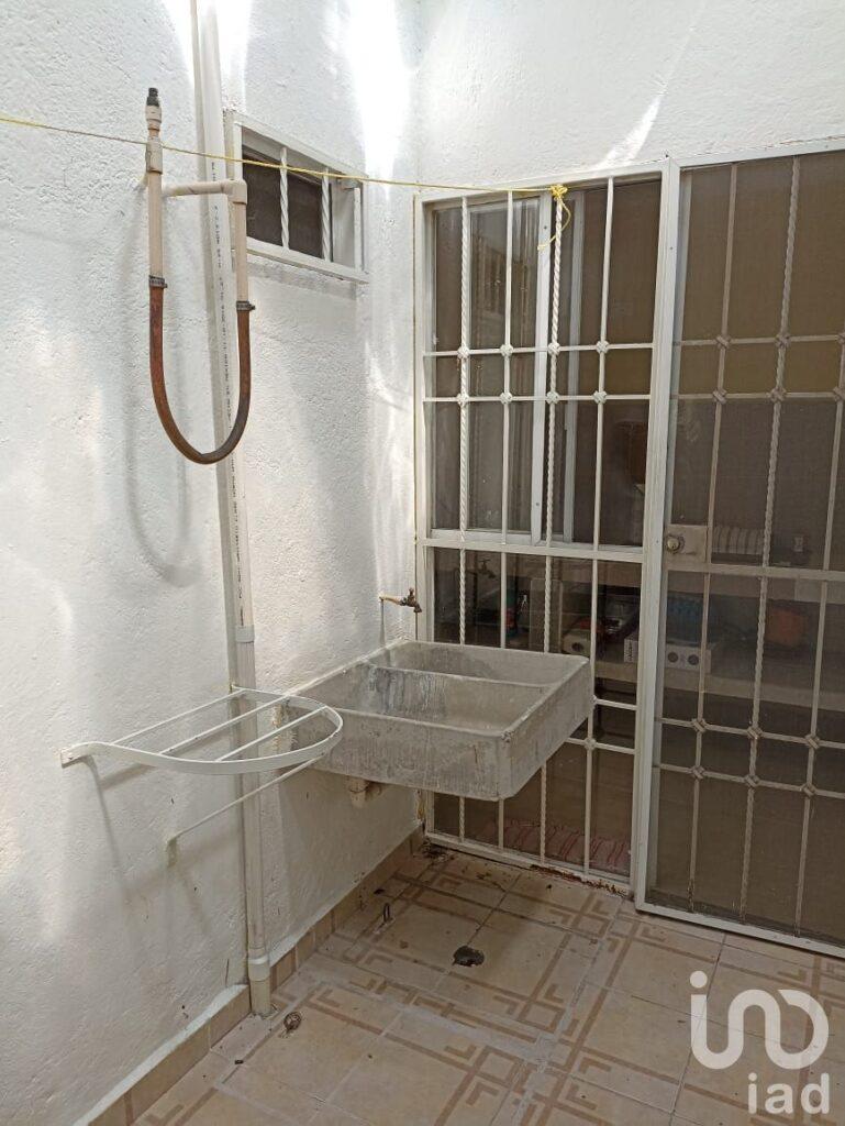 CASA CON ALBERCA EN VENTA FRACCIONAMIENTO LA MORENA, YAUTEPEC MORELOS