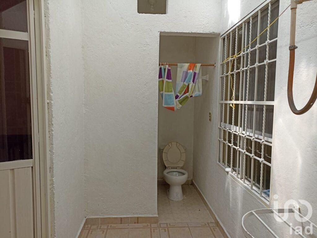 CASA CON ALBERCA EN VENTA FRACCIONAMIENTO LA MORENA, YAUTEPEC MORELOS