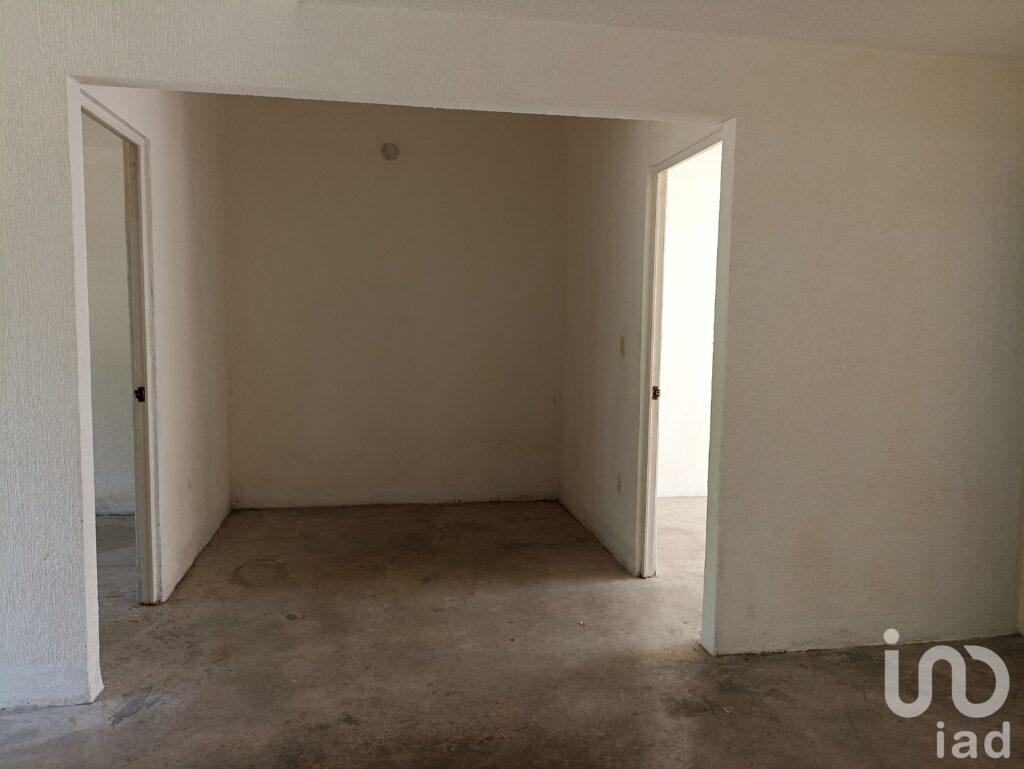 CASA EN VENTA CON ALBERCA FRACC LA MORENA, YAUTEPEC