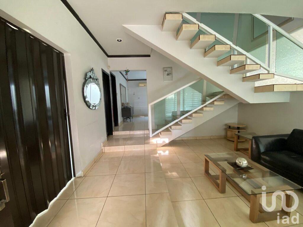 CASA  EN VENTA EN RESIDENCIAL LAURELES