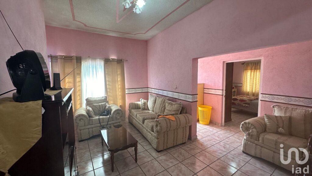 Amplio departamento en Venta en Centro de Villa Hidalgo, Jalisco