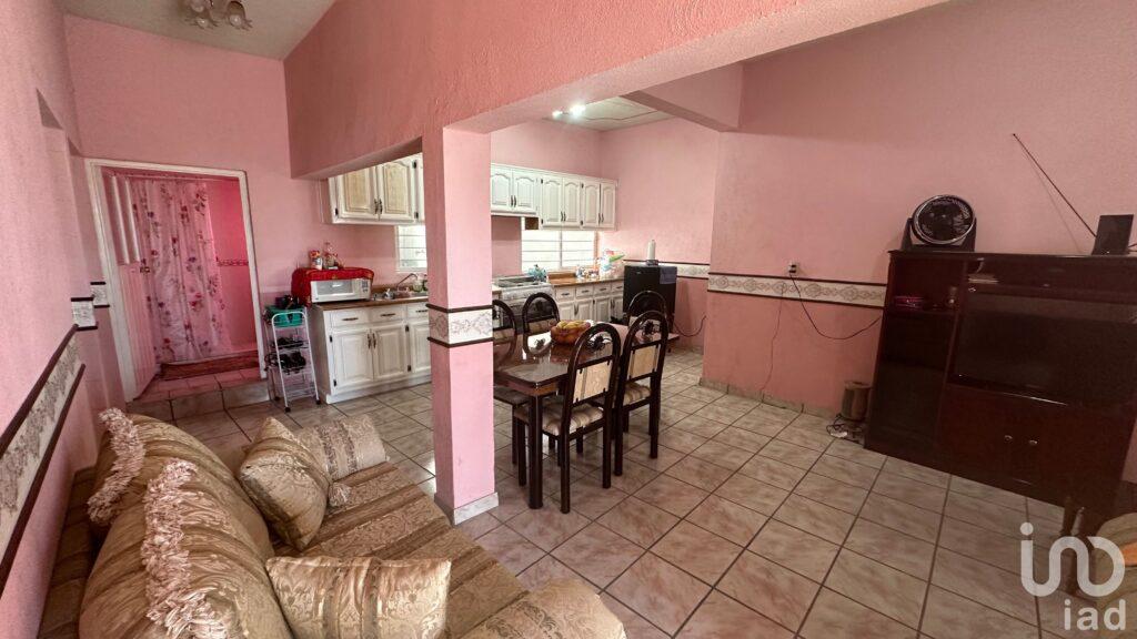 Amplio departamento en Venta en Centro de Villa Hidalgo, Jalisco