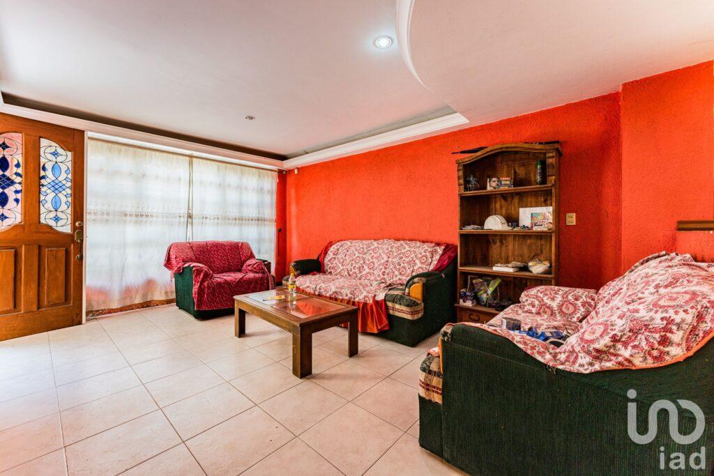 VENDO CASA EN VALLE DORADO