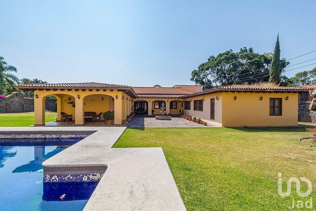 Casa de un nivel estilo hacienda en Cuernavaca