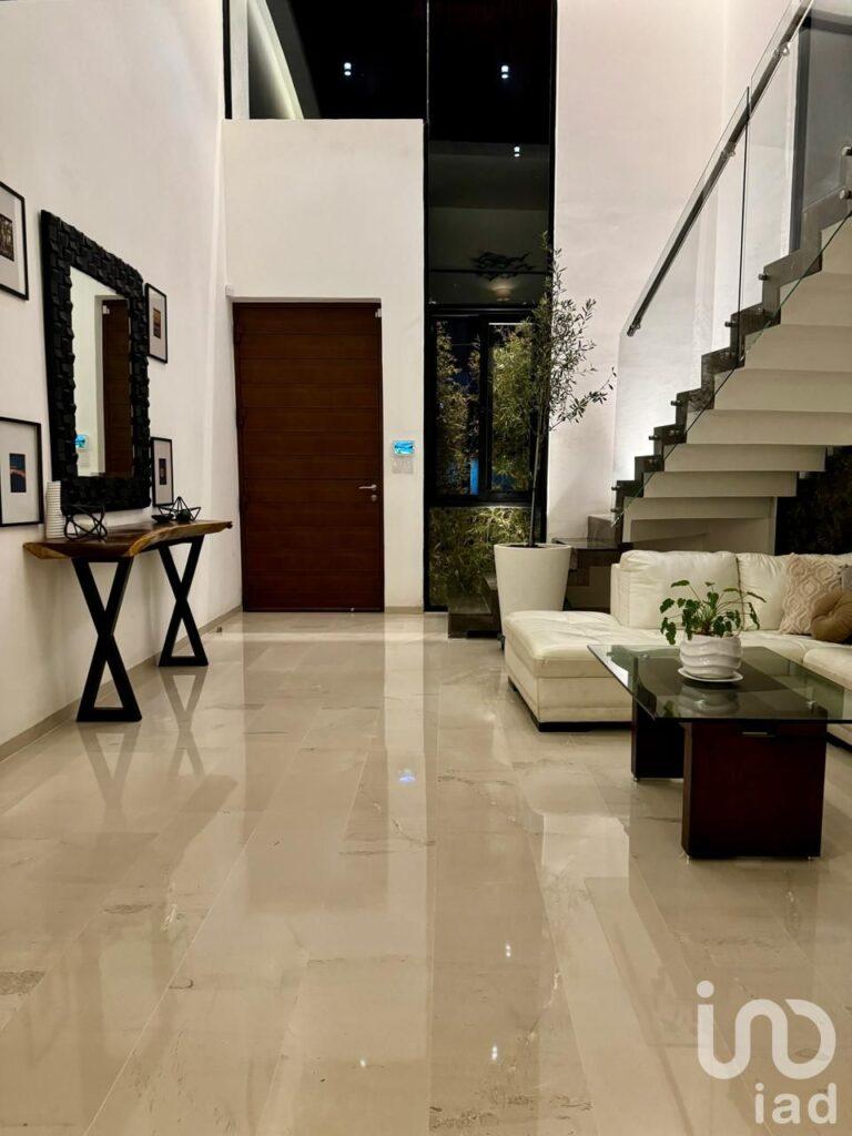 CASA EN VENTA EN PUNTA TIBURÓN