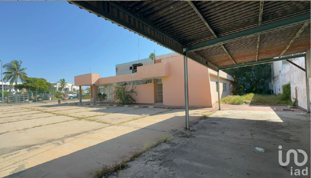 TERRENO CON BODEGA EN VENTA, PARQUE BONFIL. MAZATLÁN, SINALOA.