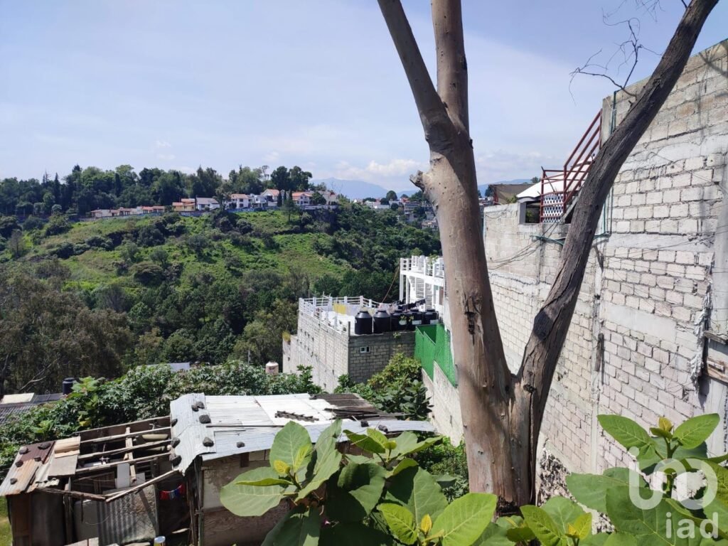 Terreno en venta en Las Aguilas, cerca de Santa Fé