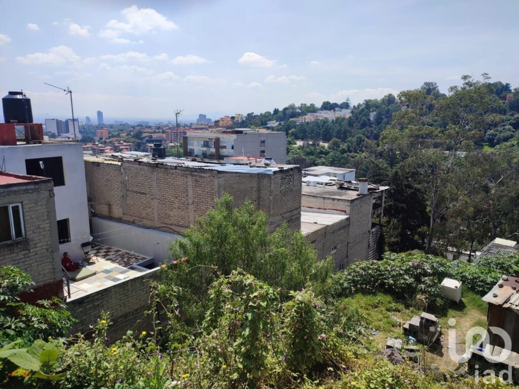 Terreno en venta en Las Aguilas, cerca de Santa Fé