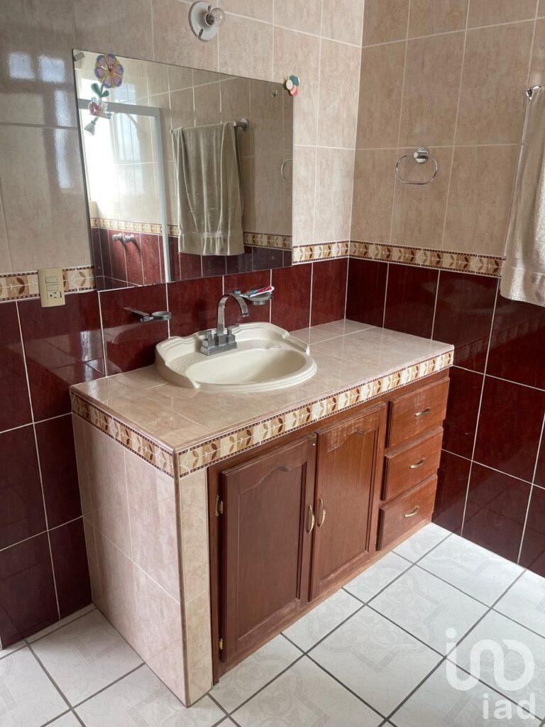 VENTA DE CASA EN MISION DEL VALLE CERCA DE CIUDAD HOSPITAL MORELIA