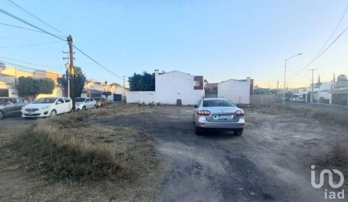 SE VENDE TERRENO EN RESIDENSIAL TEJEDA CORREGIDORA QUERETARO