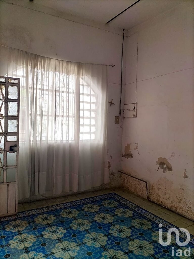 VENTA DE CASA, EN EL CENTRO DE MÉRIDA, ZONA SANTIAGO