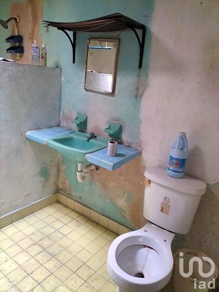 VENTA DE CASA, EN EL CENTRO DE MÉRIDA, ZONA SANTIAGO