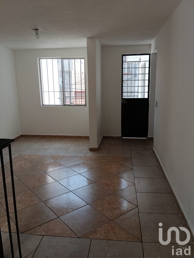 Gran oportunidad. Se vende espaciosa casa.