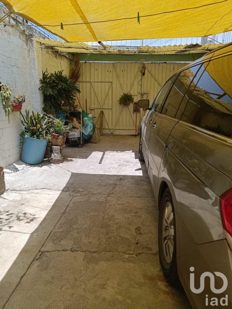 Se Vende Casa para Remodelar en la colonia 20 de noviembre, Alcaldía Venustiano Carranza, CDMX