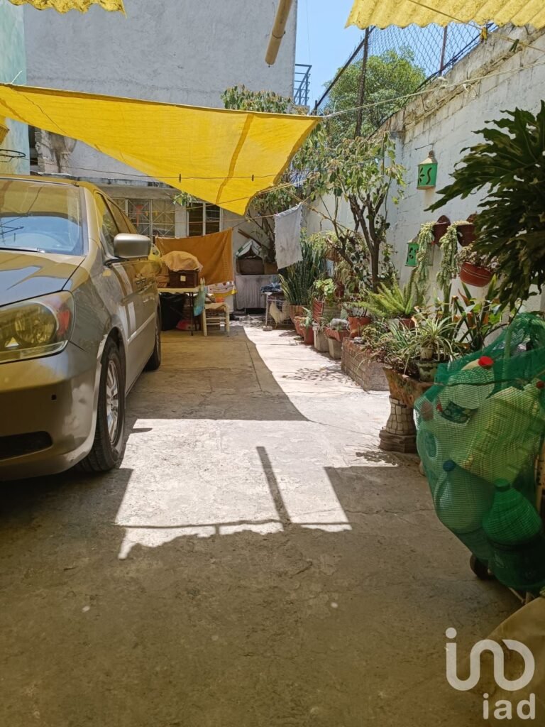Se Vende Casa para Remodelar en la colonia 20 de noviembre, Alcaldía Venustiano Carranza, CDMX