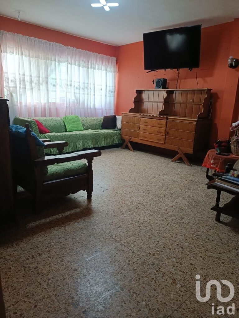 Se Vende Casa para Remodelar en la colonia 20 de noviembre, Alcaldía Venustiano Carranza, CDMX